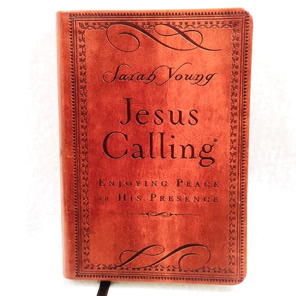 Sarah Young "Jesus Calling" Devotional Book Leather Look Cover - Picture 1 of 6